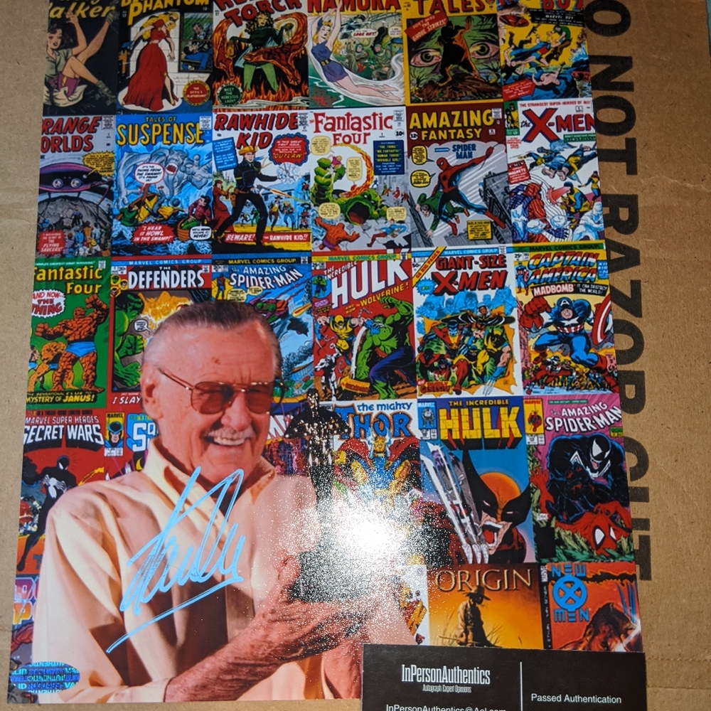 Stan lee 8x10 autograph with coa